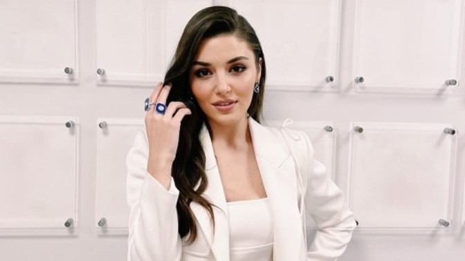 Hande Erçel fazla mı abartılıyor?