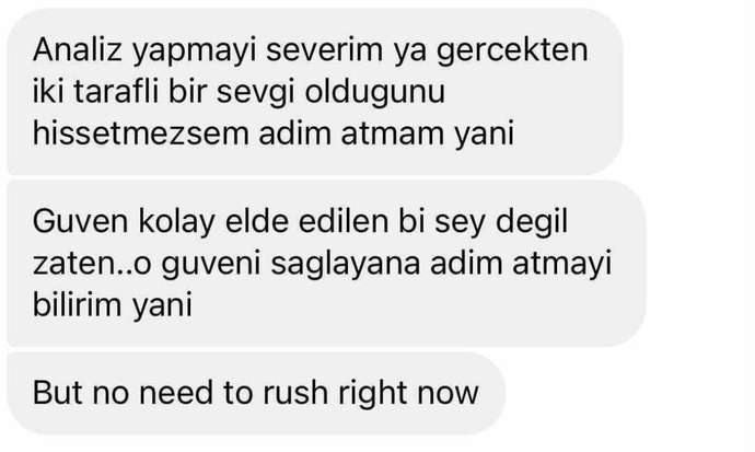 Sizce bu çoçuk bana mı ima ediyor? Hoşlanma ihtimali var mı?