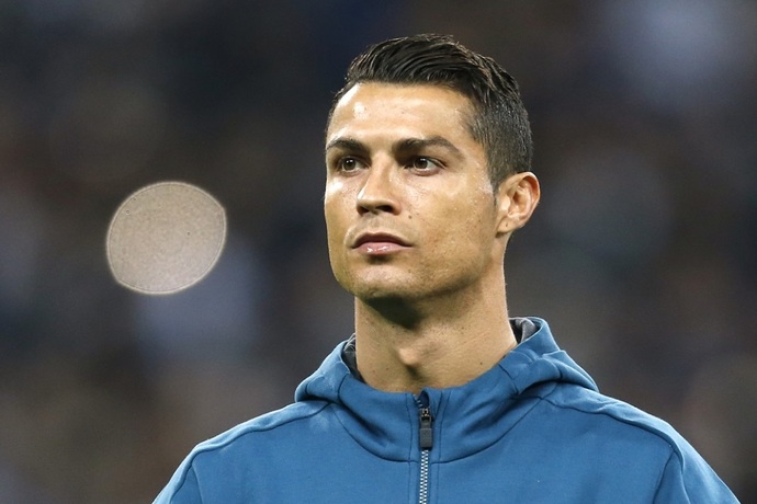 Ronaldo, bir taraftarın Galatasaraya gel yorumunu beğendi. Gelse ne yapardınız?