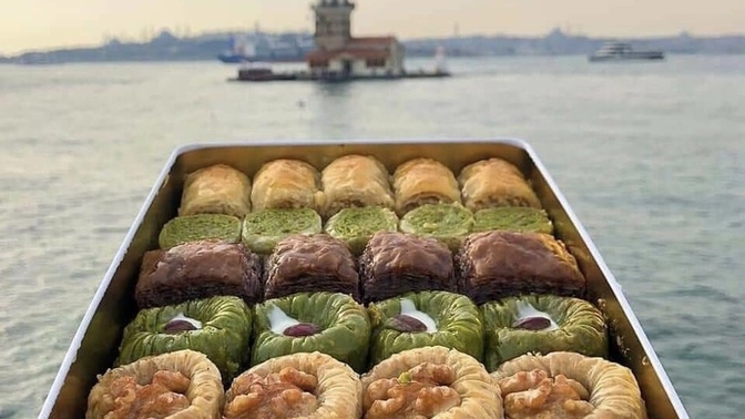 Baklava ile içecek ne gider?