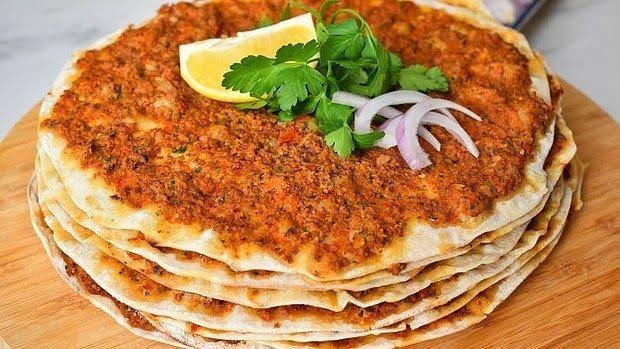 Lahmacuna limon sıkılır mı, sıkılmaz mı?