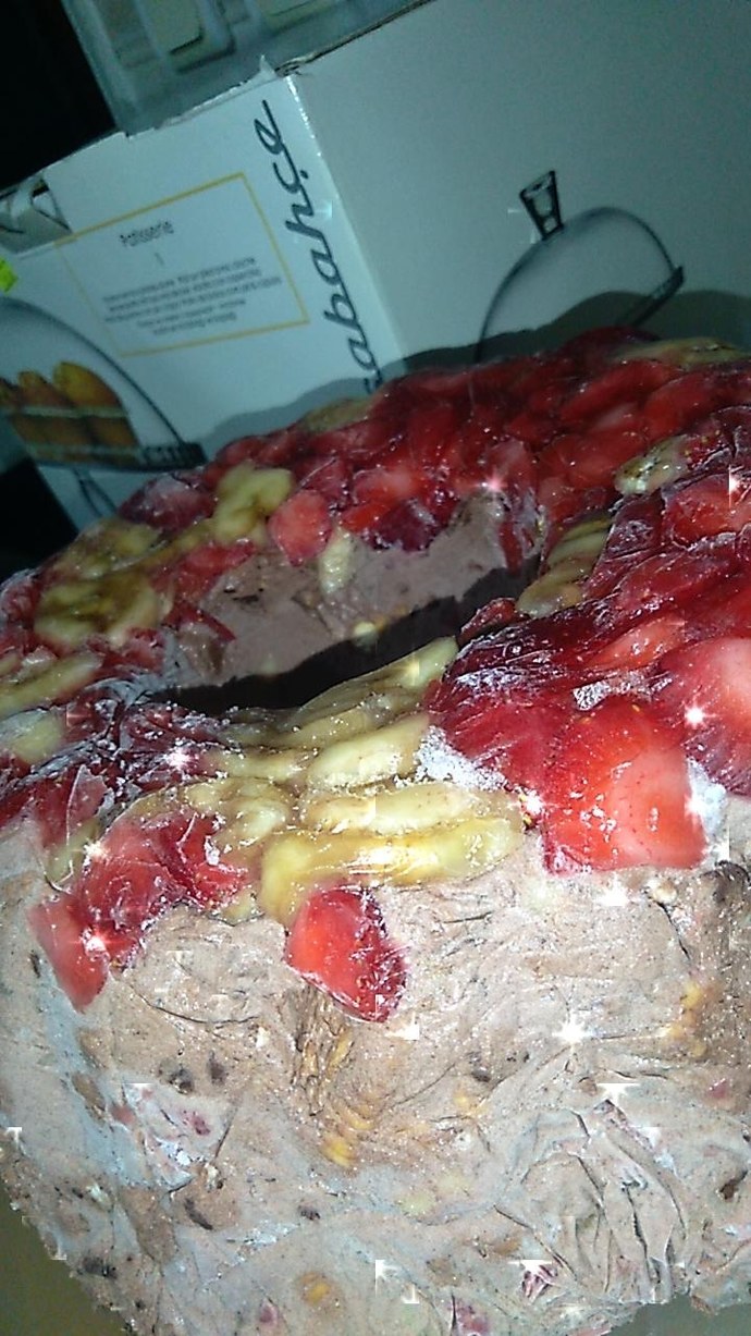 Yaptığım pasta nasıl olmuş, bu marifetle evde kalma ihtimalim var mı?