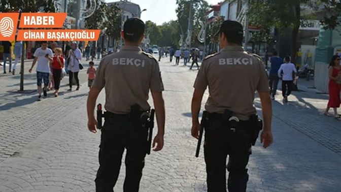 İzmir'de yolda sohbet eden trans kadınlar darp edilerek gözaltına alındı! Translara saygı duyuyor musunuz?