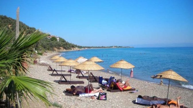 Deniz kıyısında kamp yapar mısınız?