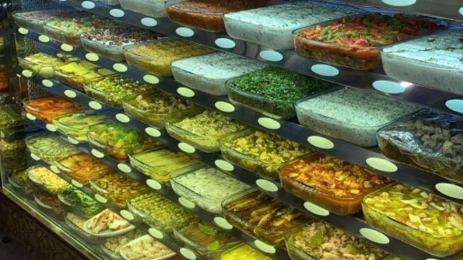 Gittiğin restoranda çok meze olması kafanı karıştır mı?