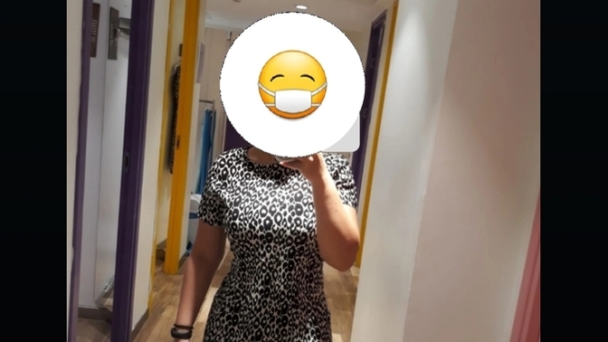 Bu elbisenin altına nasıl bir ayakkabı gider?