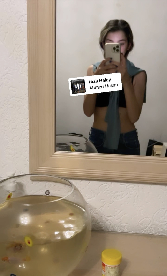 Ne yapiyorsunuz beni uyku tutmadi halaya kalktim😂?
