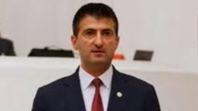 İddaa : Mehmet Ali Çelebi Ak Parti'ye geçti , ne düşünüyorsunuz?