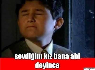 Benimle yaşıt olan çocuğa abi dedim. Çok rezil olmuş muyum?