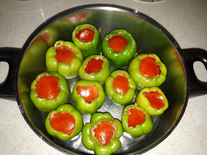 Dolma yerken biberini ayırır mısınız?