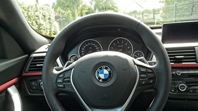 Arabayla yüksek ses müzik açıp turlamak en iyi terapi mi?