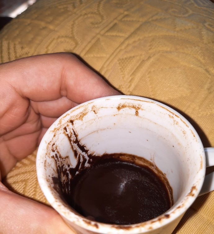 Arkadaşlar kahve falı bakabilirmisiniz?