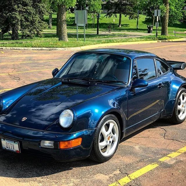 Porsche vs Ferrari: Hangisi daha iyi?
