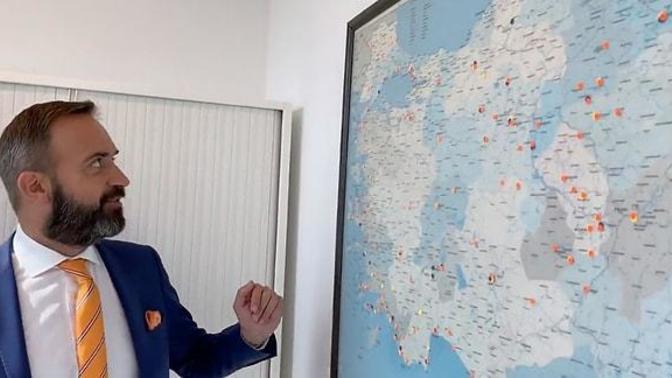 Hollanda Büyükelçi Yardımcısı Weststrate'in duygulandıran vedası 🥲. Sizce bir Türk de videoyu bu şekilde bitirmez miydi?