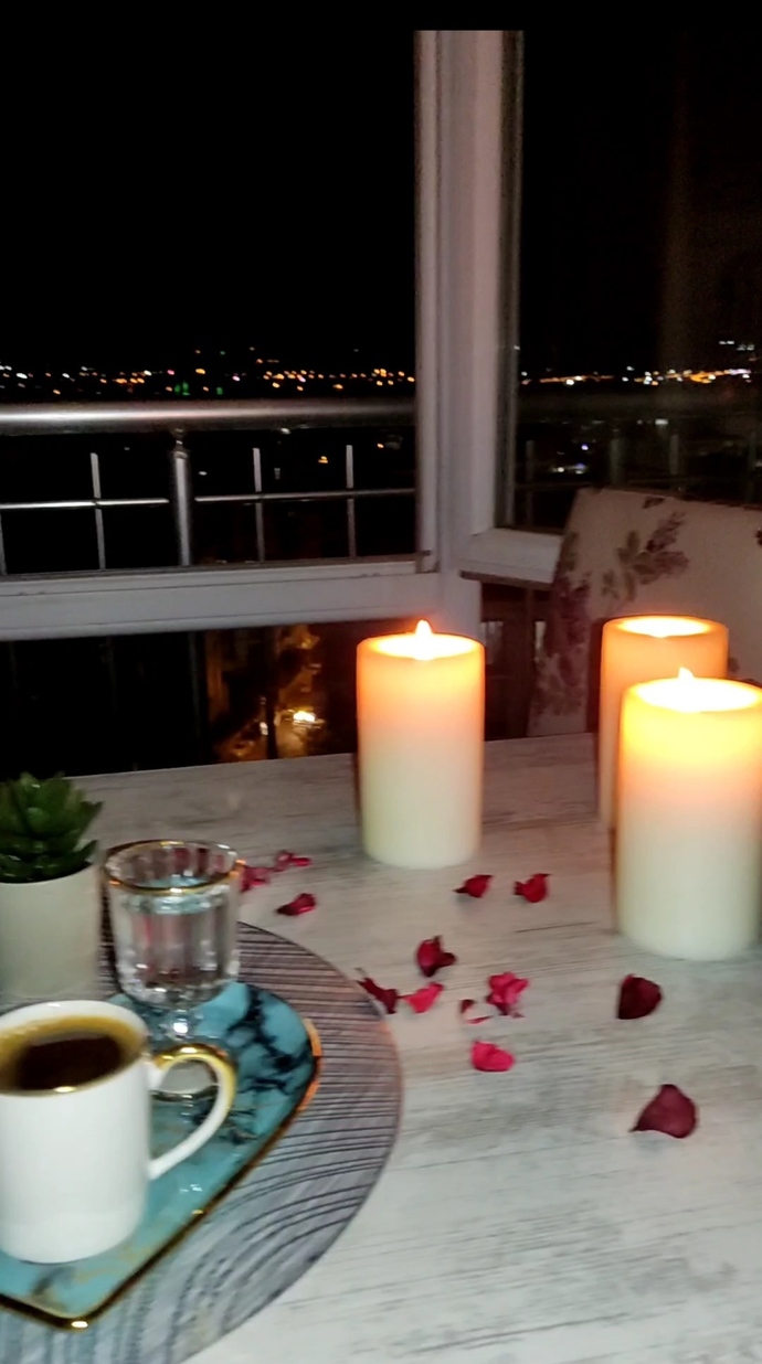 Keyifler nasıl? Anlık mood? Gece bence günün en güzel kısmı👌?
