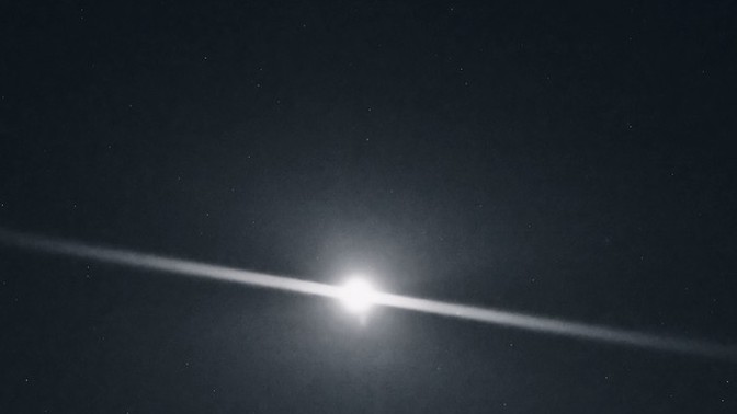 Var mı sizin de, "bırak ay gitsin sen kal bu gece" dedikleriniz🌙?