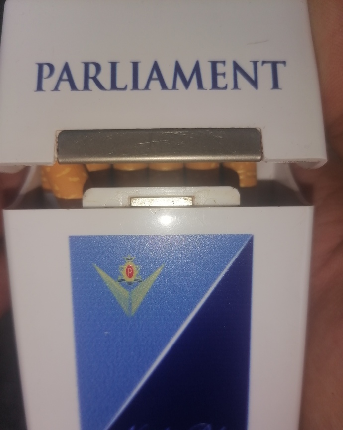 Tütüne düşen var mı🤣?