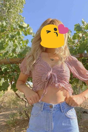 Köye yeni icat getirdim. Teyzeler beni süzüyor. Kombinimle köye moda getirmemiş miyim?