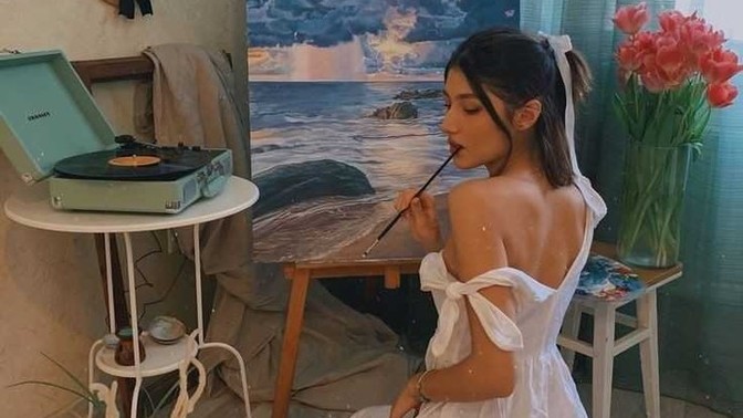 Bakarak resim çizmek takdiri hak etmez mi?