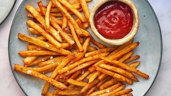 Patates kızartması elle mi yenir yoksa çatalla mı yenir?