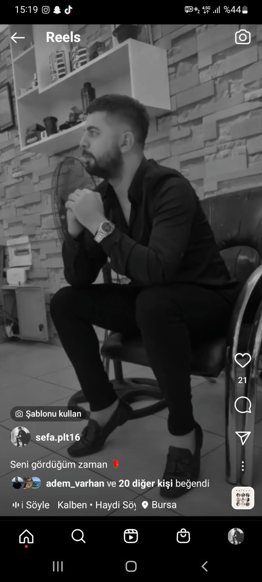 Siyah mi beyaz mi ?skdjjsjdj?