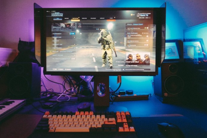 144HZ 4K monitör mü yoksa 240HZ Full HD monitör mü almalıyım?