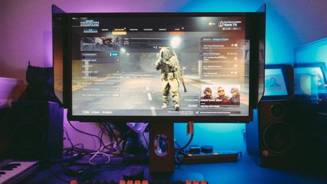 144HZ 4K monitör mü yoksa 240HZ Full HD monitör mü almalıyım?