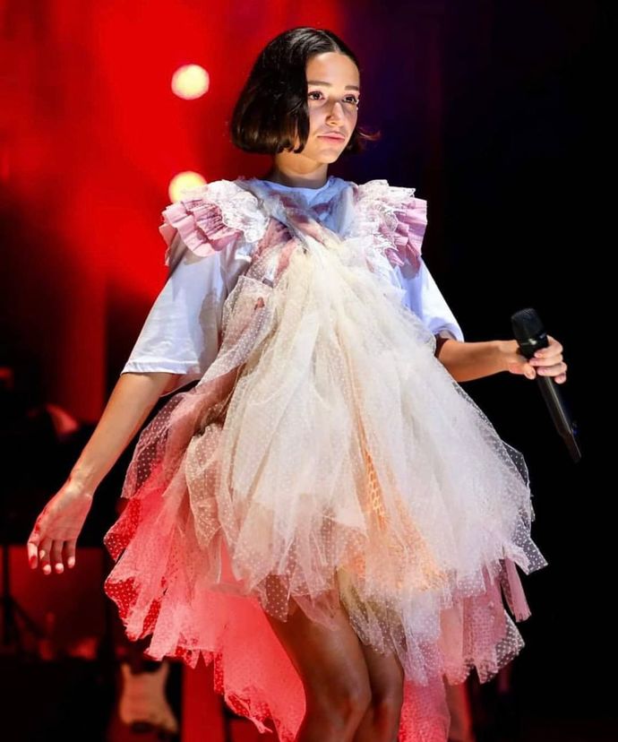 Zeynep Bastıkın konser stili nasıl?