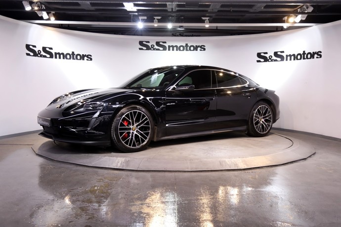 Porsche taycan 4s yerine ne önerirsiniz?
