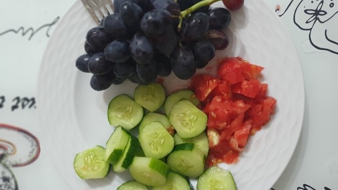 Gece olunca acıkır mısınız? Sizin menülerinizde neler vardır, gece neler yersiniz?