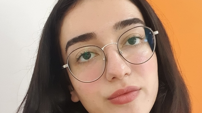 Nasıl daha güzel olabilirim? Kaşlarımı incelteyim mi?