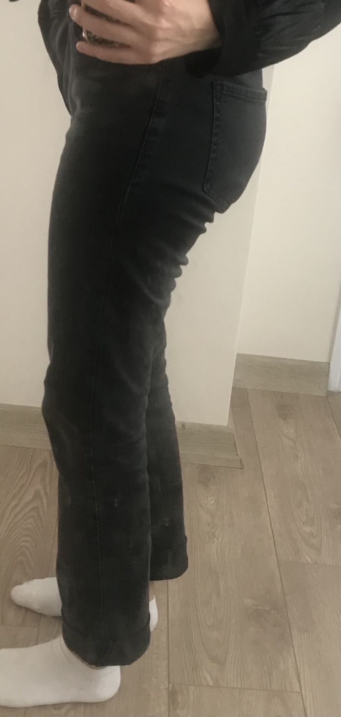 43 kiloyum ama zayıf olmama rağmen basenlerim ve kalçam var. Bu bölgeler nasıl erir?