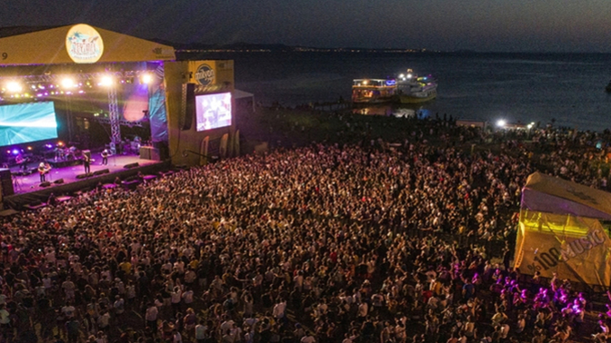 Zeytinli rock festivali iptal edildi! Sizce iptal edilmeli miydi?