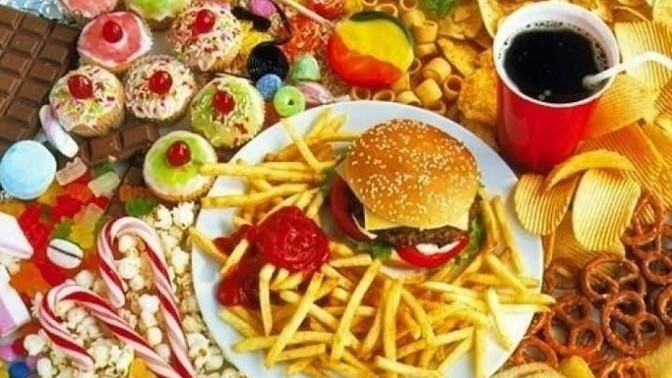 Sağlıksız olduğunu bildiğiniz halde vazgeçemediğiniz yiyecek nedir?