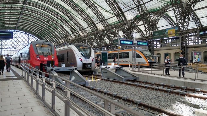 Tren yolculuğu mu, otobüs yolculuğu mu?