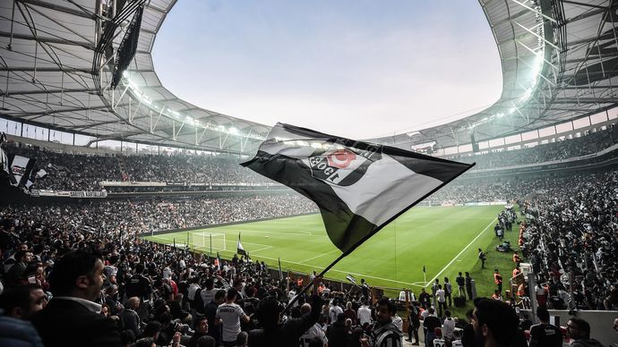 Tribünde maç izlemeyi sever misiniz?