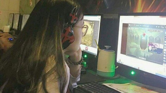 Oyunlardan arkadaş edinmek saçma mı?