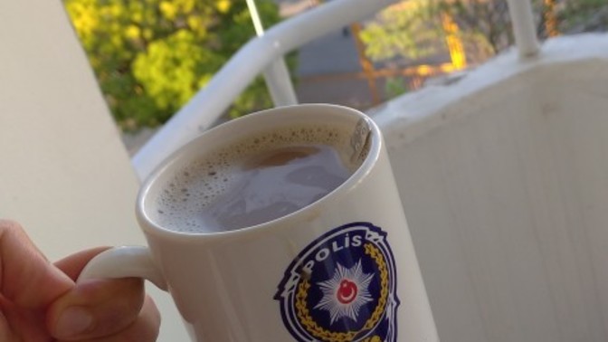 Size gelen hediyelik eşyaları kullanır mısınız?