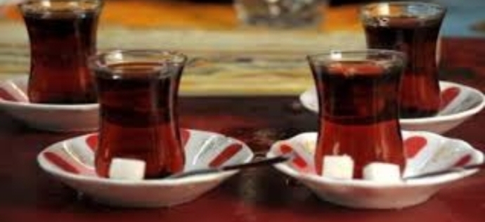 Kahvehane çayı