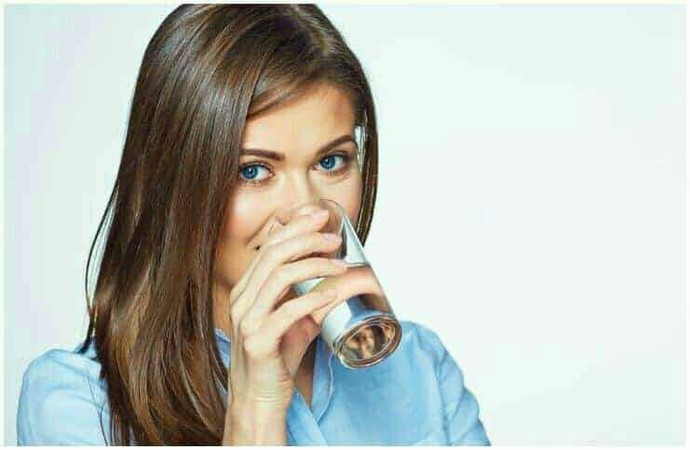 Yeteri kadar su içmenize dikkat ediyor musunuz?