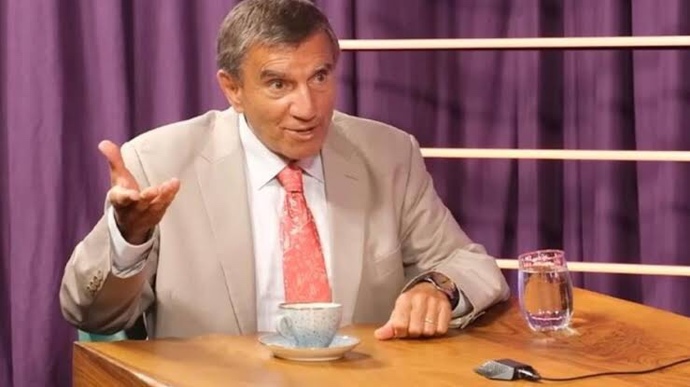 Üstün Dökmenin söylediğine ne dersiniz?