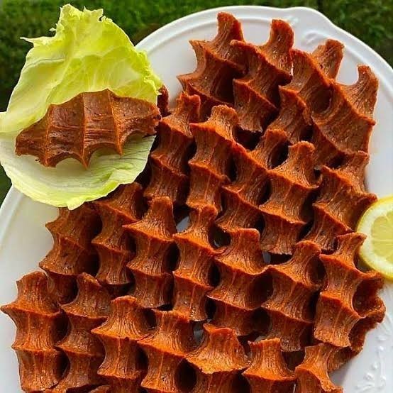 Çiğ köfteyi acılı mı yoksa acısız mı seversiniz?