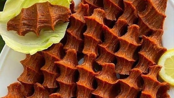 Çiğ köfteyi acılı mı yoksa acısız mı seversiniz?