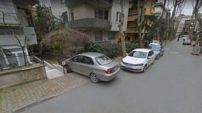 Bir araç her gün sizin arabanızı bıraktığınız otoparkın çıkışına park etse ne yapardınız?