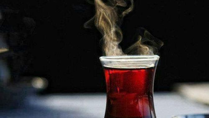 Sizce bu saatte çay mı içilir kahve mi?