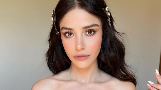 Özge Gürel evlendi, gelin saçı harika olmamış mı?