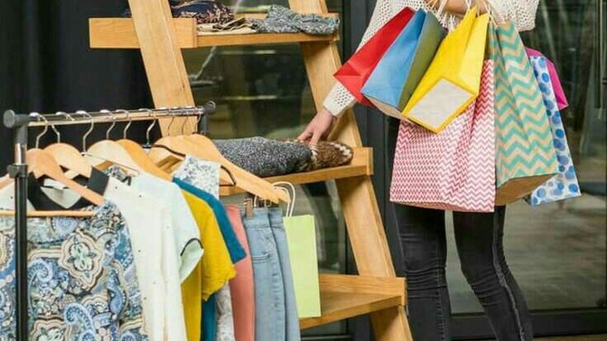 Yalnız başınıza alışveriş yaparken sıkılır mısınız?