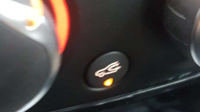 Arabadaki bu tuş ne işe yarıyor, bilen var mı?