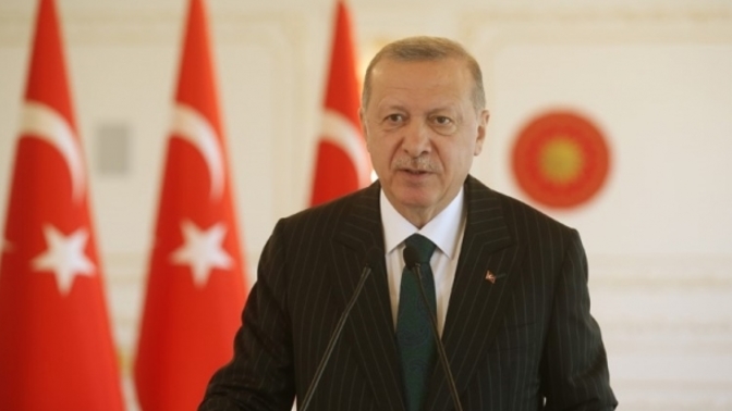 Erdoğan: "Bu ülkenin en büyük açığı, demokrasiyi içselleştirmiş yerli ve milli muhalefet açığıdır" ne düşünüyorsunuz?