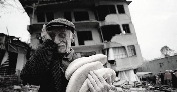 17 Ağustos 1999 Depreminin yıl dönümü. O korkunç #45saniye neler yaşadınız?